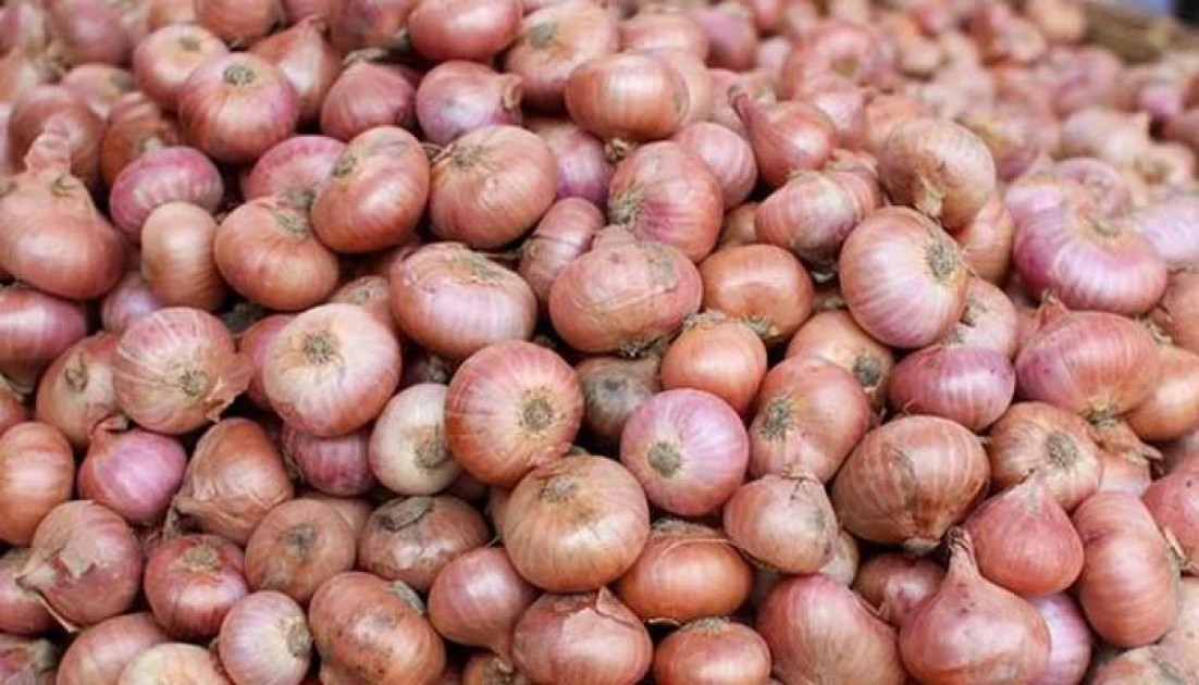 রাতারাতি পেঁয়াজের দাম আকাশচুম্বী